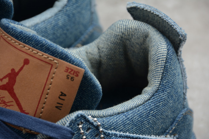 Levi’s x Nike Air Jordan 4 Denim AO2571-401