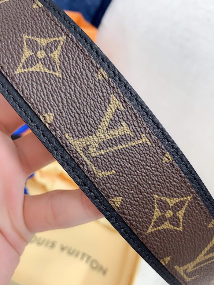 Loui Vuitto Belt-4CM