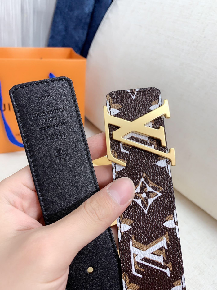 Loui Vuitto Belt-4CM