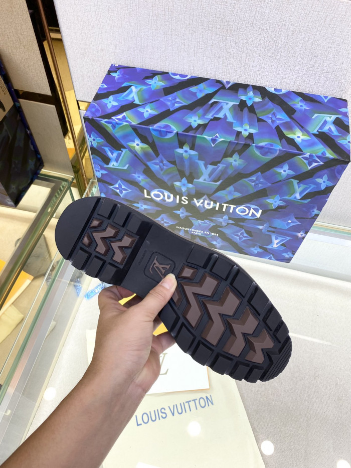 LOUS VUITO BOOTS