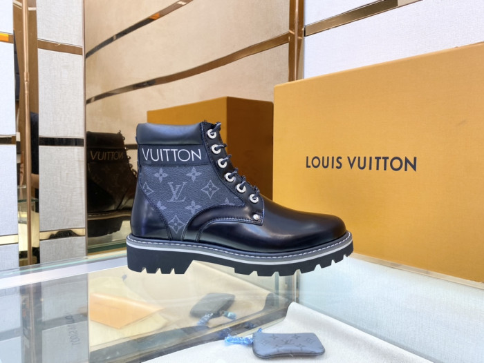 LOUS VUITO BOOTS