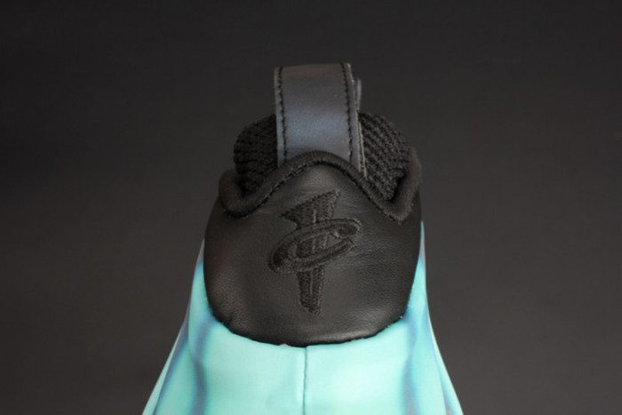 Nike Air Foamposite One “Northern Lights” Black/Green mens 840559-001